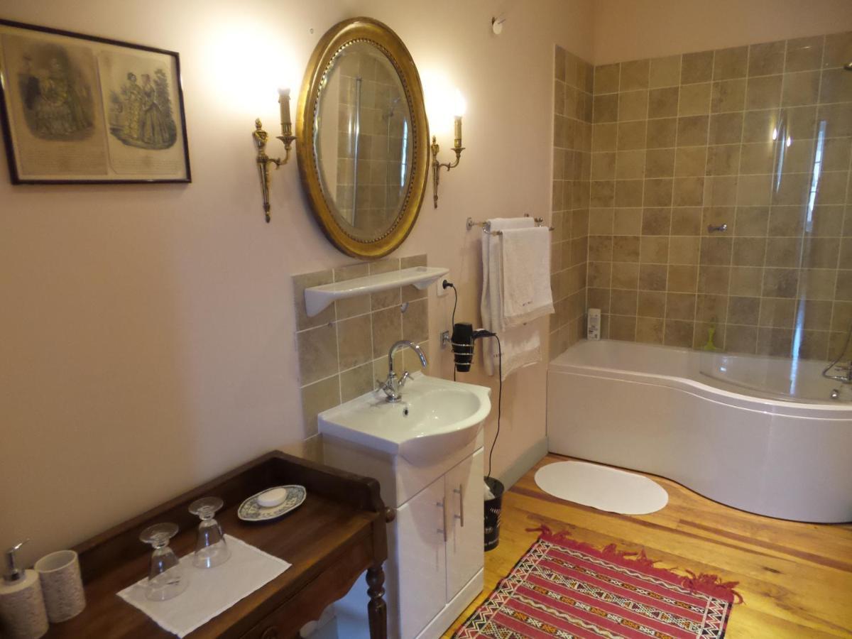 Chambres D'Hotes Art Et Remparts La Reole Luaran gambar