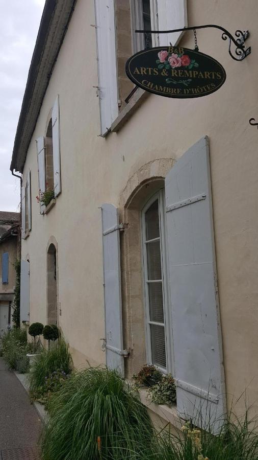 Chambres D'Hotes Art Et Remparts La Reole Luaran gambar