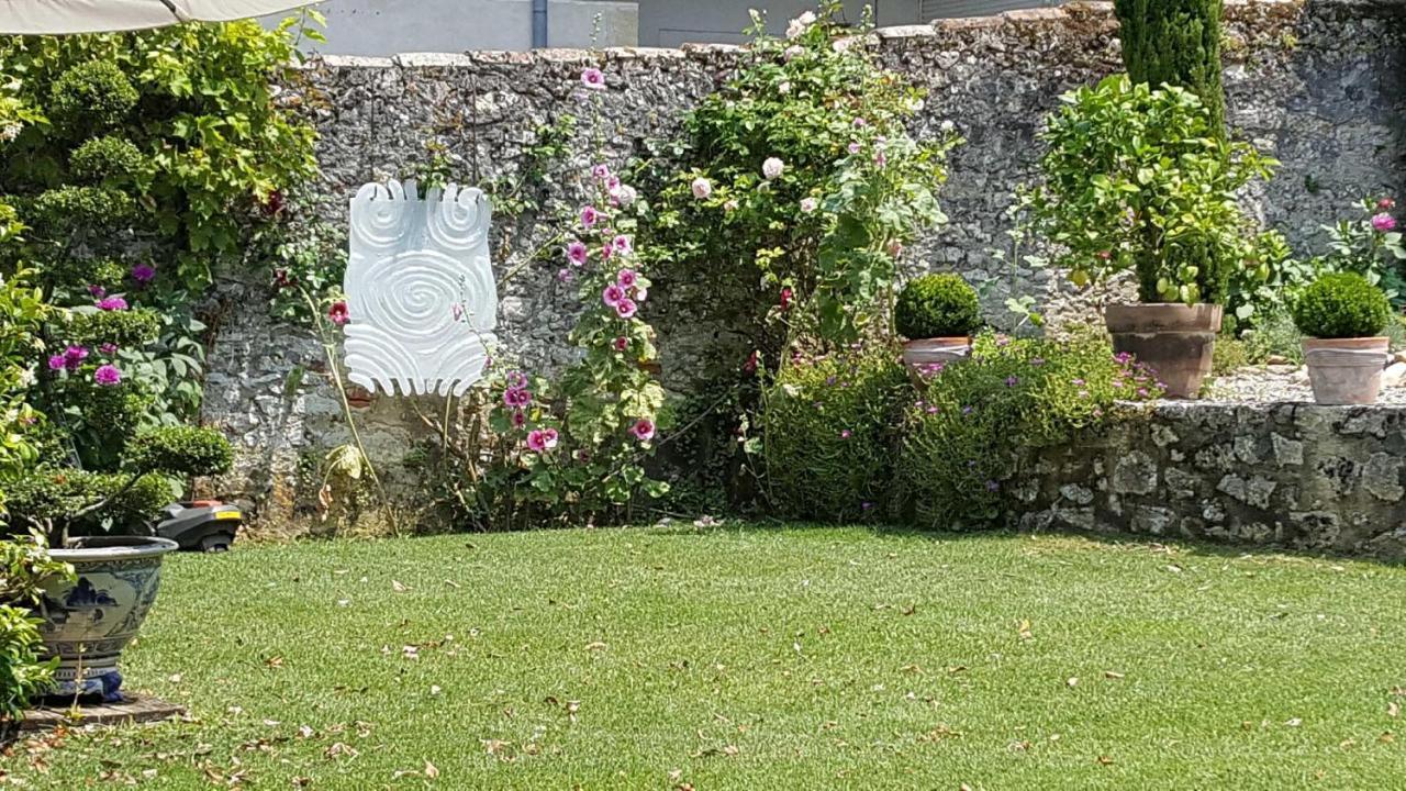 Chambres D'Hotes Art Et Remparts La Reole Luaran gambar