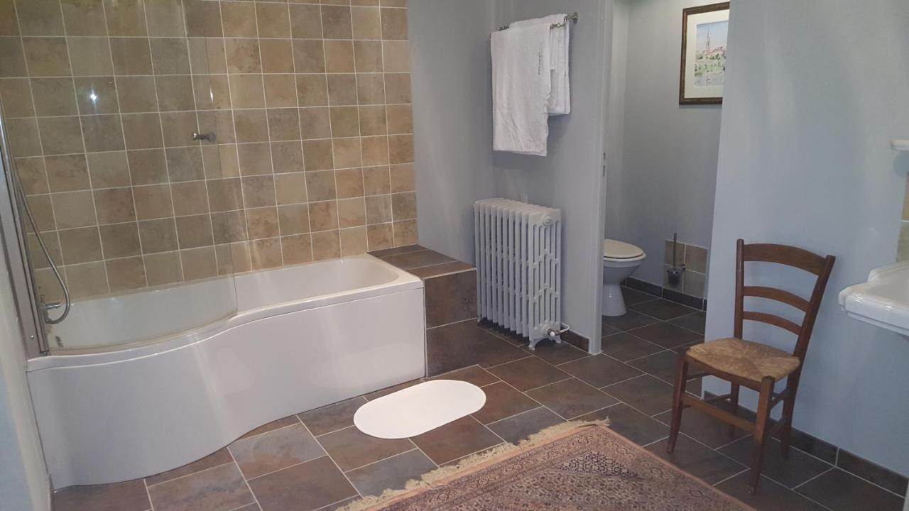 Chambres D'Hotes Art Et Remparts La Reole Luaran gambar